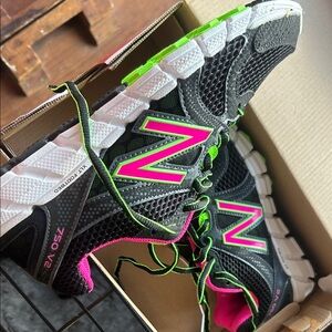 New Balance Women's Black and Neon Pink Sneakers